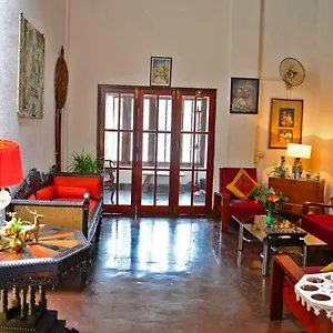 kandy-inn-madugalles-family-guest-house.kandyhotelsnow.com/
