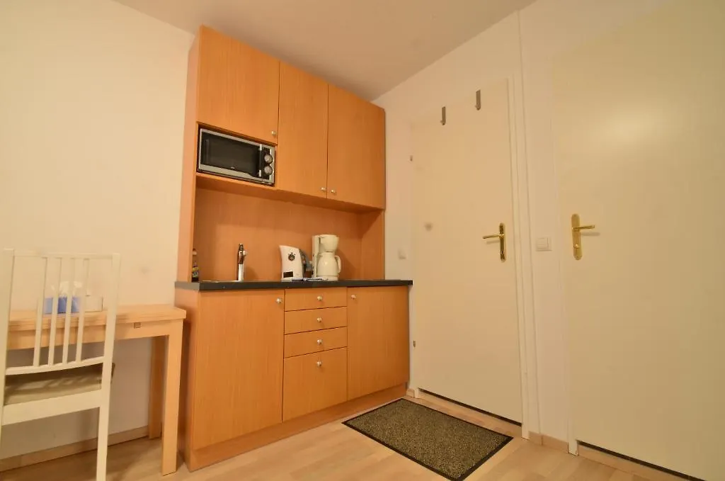 All-In Longterm Cozy Studio - Free Parkingcard For 21 District Vienna Apartment