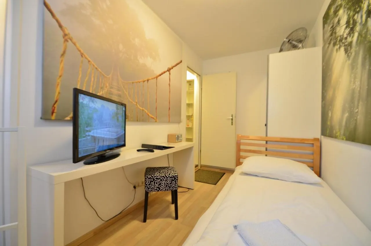 Ferienwohnung Ajo Vienna Siemens - Contactless Check-In Apartment