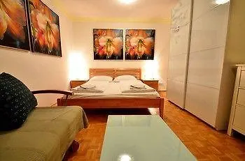 Ferienwohnung Ajo Vienna Siemens - Contactless Check-In